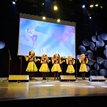 Mokyklos mokinukai Kauno muzikos festivalyje „Žiemos pokštai“